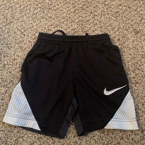 Black Nike shorts